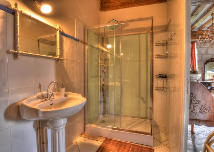 Chateau De Blavou Normandie ゲストハウス