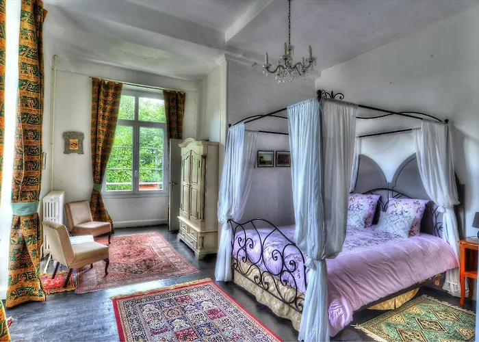 Chateau De Blavou Normandie ゲストハウス Saint-Denis-sur-Huisne