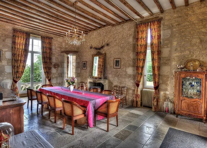 Chateau De Blavou Normandie Saint-Denis-sur-Huisne