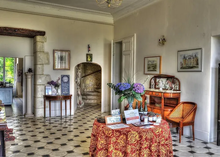 Chateau De Blavou Normandie Saint-Denis-sur-Huisne